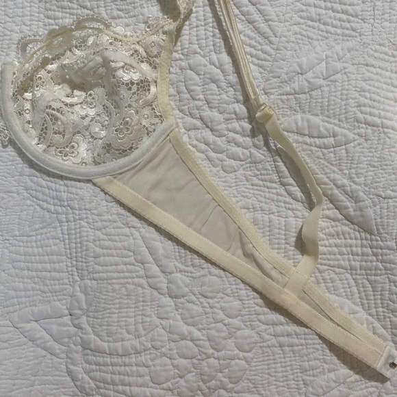 Christies Silk Bra and Panty set. New - Picture 9 of 12